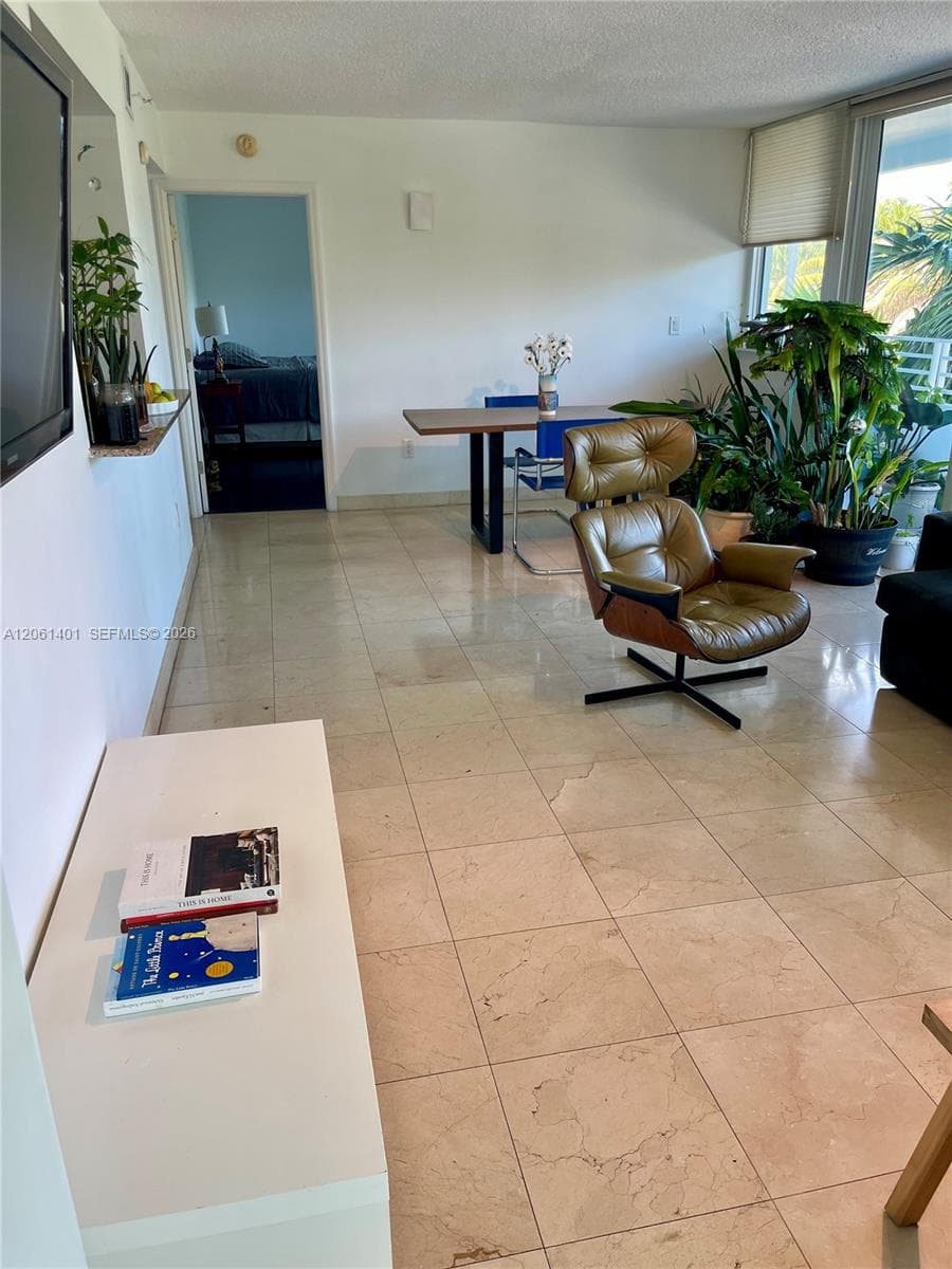 Rond Point Condominium · #309 in Miami Beach - Photo 12