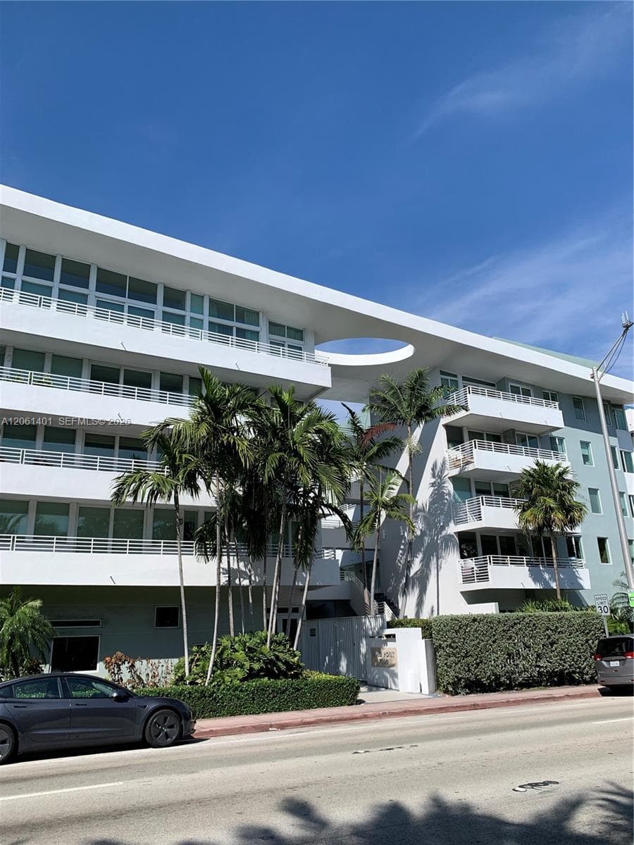 Rond Point Condominium · #309 in Miami Beach - Photo 36