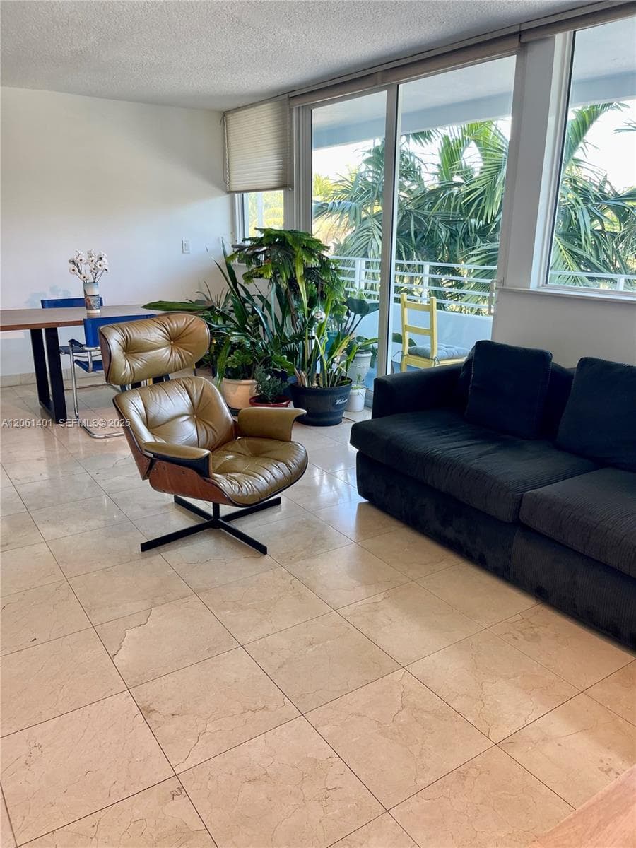 Rond Point Condominium · #309 in Miami Beach - Photo 10