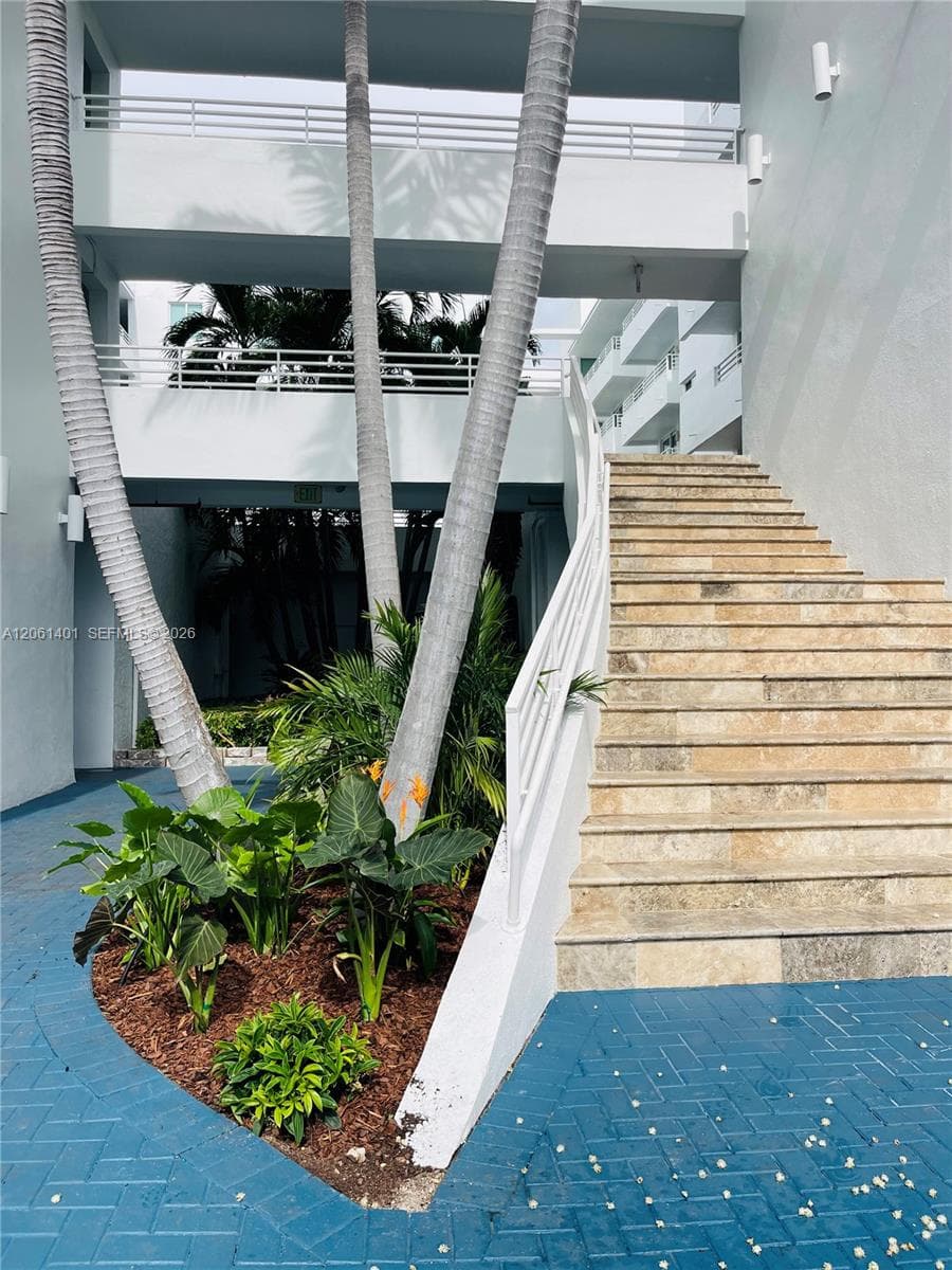 Rond Point Condominium · #309 in Miami Beach - Photo 50