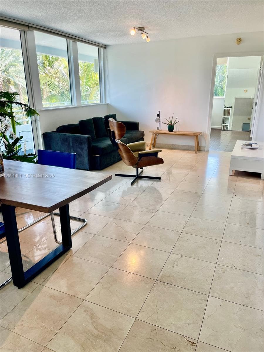 Rond Point Condominium · #309 in Miami Beach - Photo 4