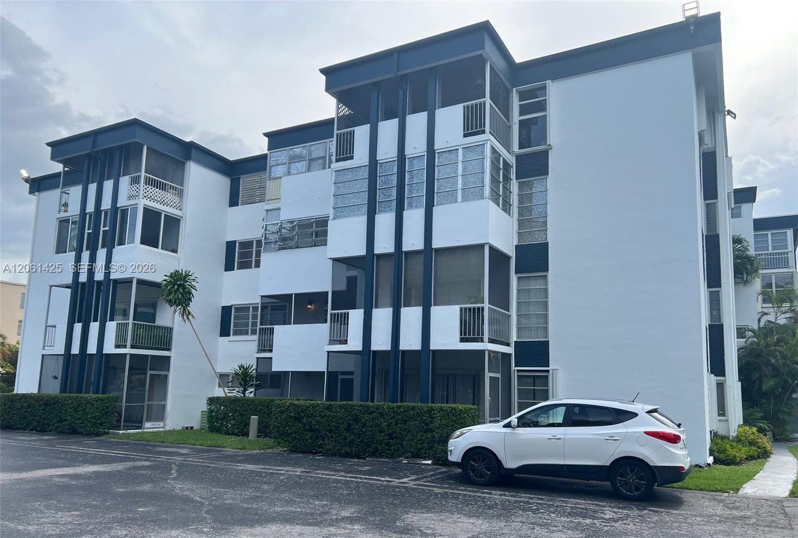 KEN-DADE NO 2 CONDOMINIUM · #113 in Miami - Photo 11