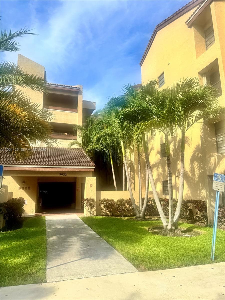 KENLAND POINTE CONDO #1 · #O-201 in Miami - Photo 2