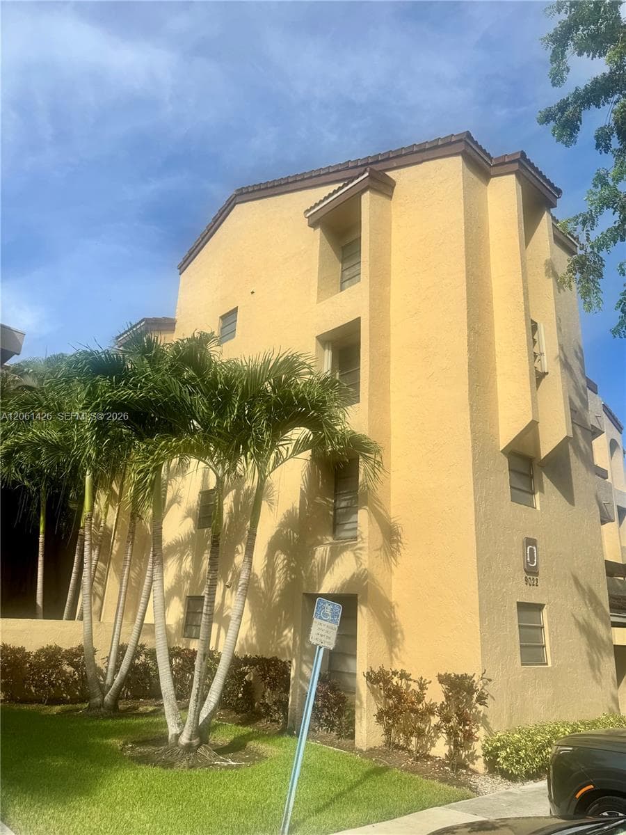KENLAND POINTE CONDO #1 · #O-201 in Miami - Photo 1