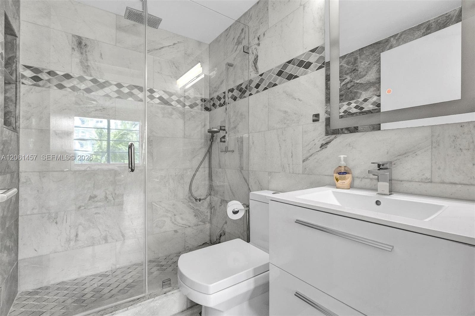 THE DRAKE CONDO · #305 in Miami Beach - Photo 4