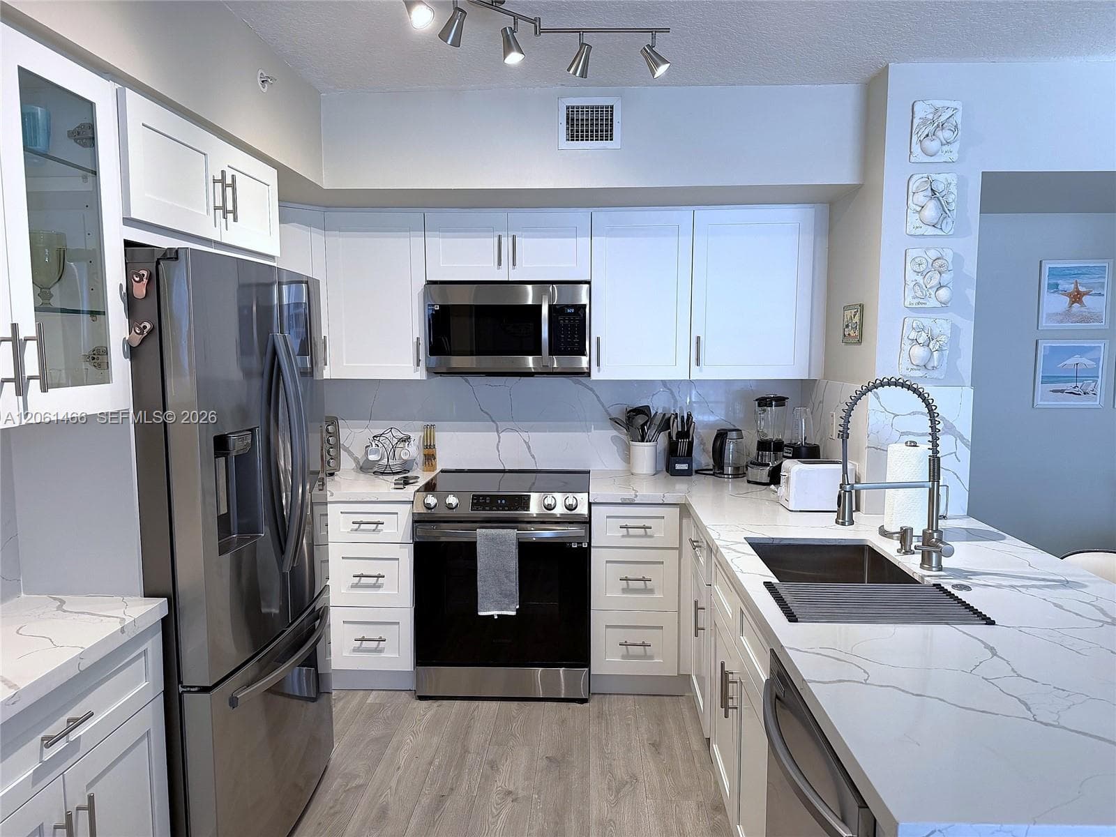 2080 OCEAN DRIVE · #204 in Hallandale Beach - Photo 8