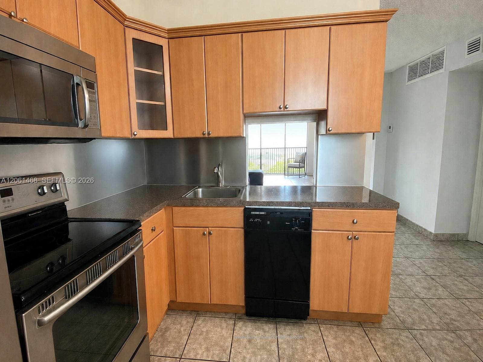 Coral Isles East · #704 in North Miami Beach - Photo 11