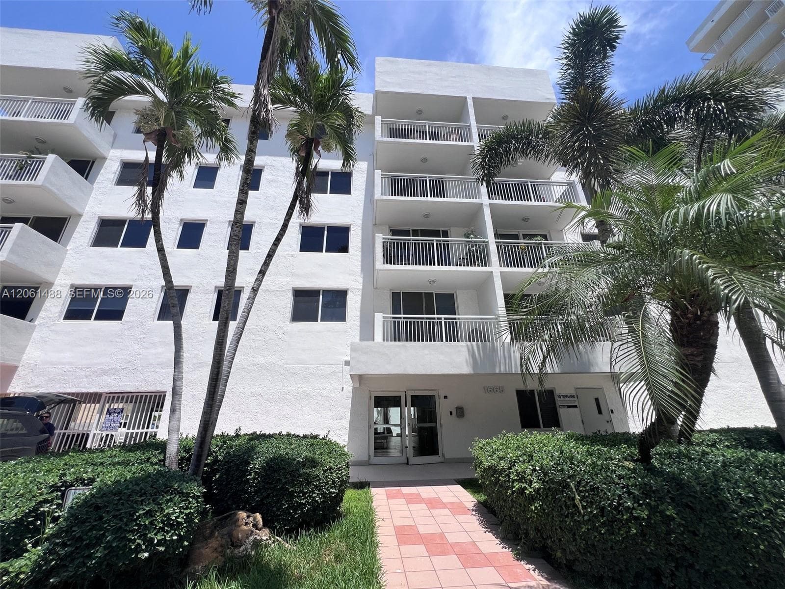 West Bay Gardens · #416 in Miami Beach - Photo 36