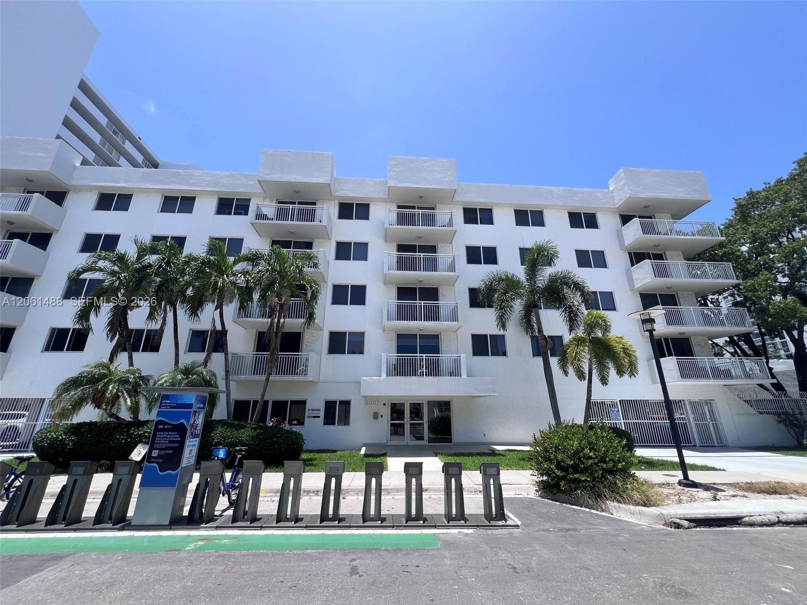 West Bay Gardens · #416 in Miami Beach - Photo 35