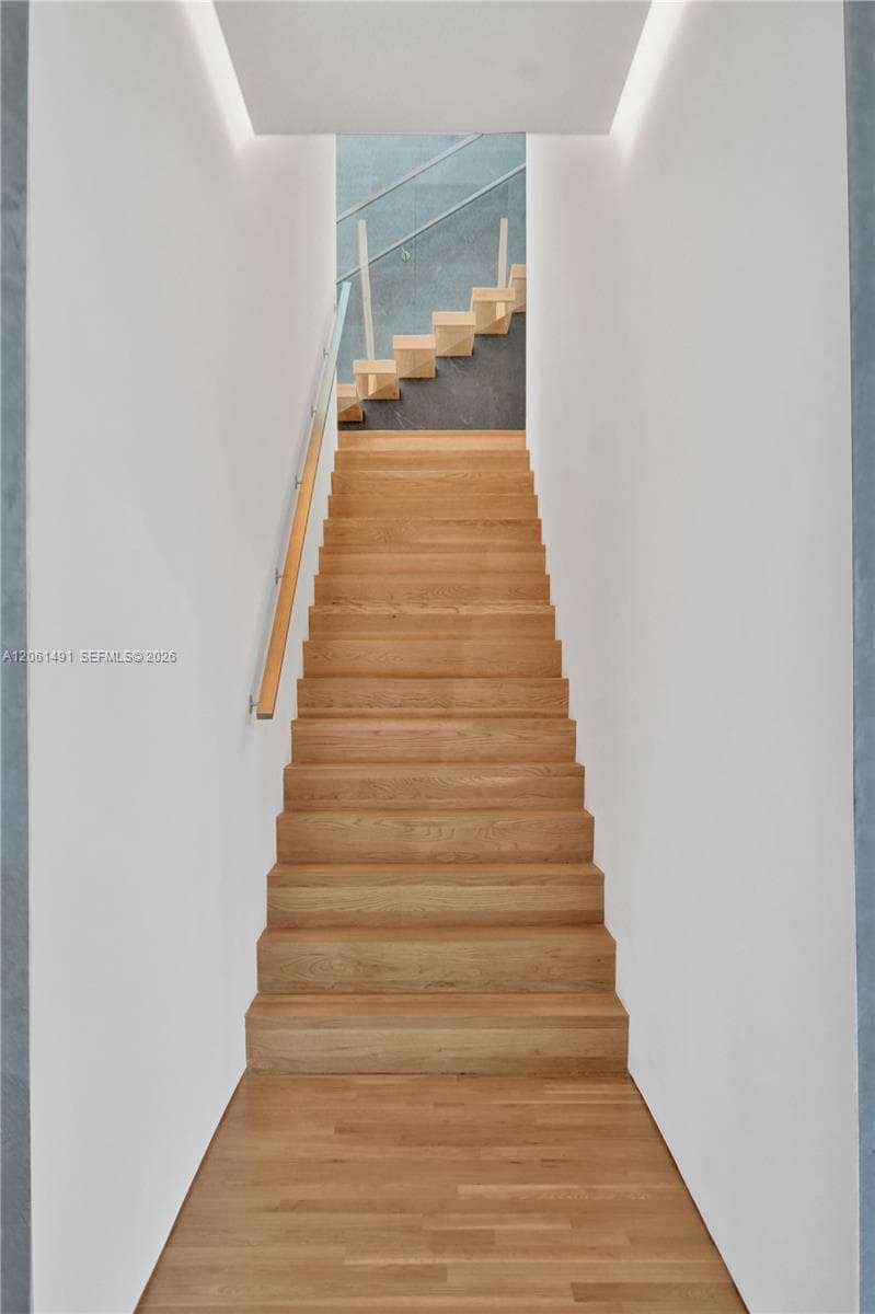 240 Ocean Blvd photo 62