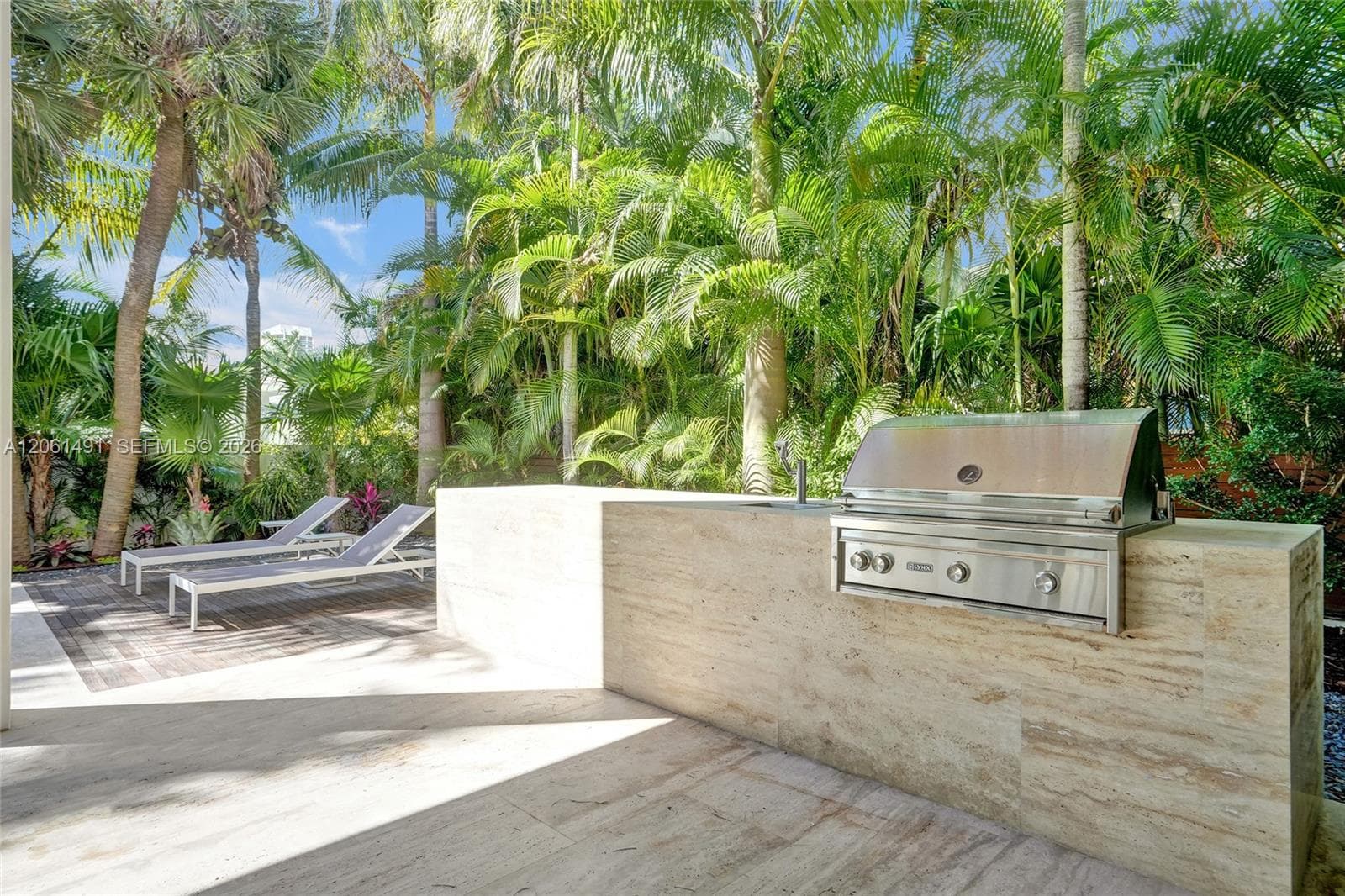 240 Ocean Blvd photo 23