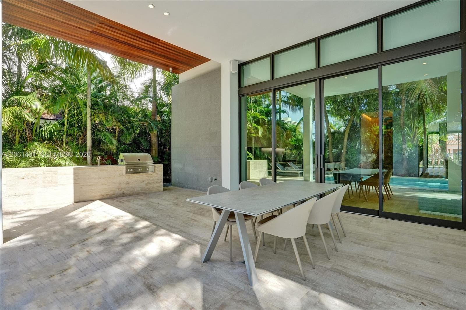 240 Ocean Blvd photo 26