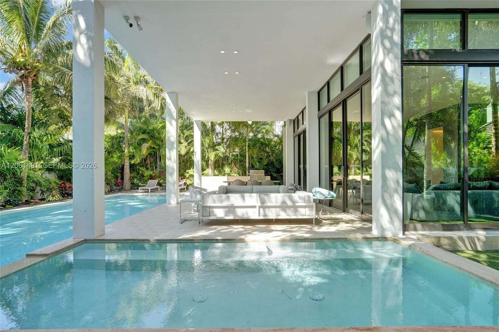240 Ocean Blvd photo 18