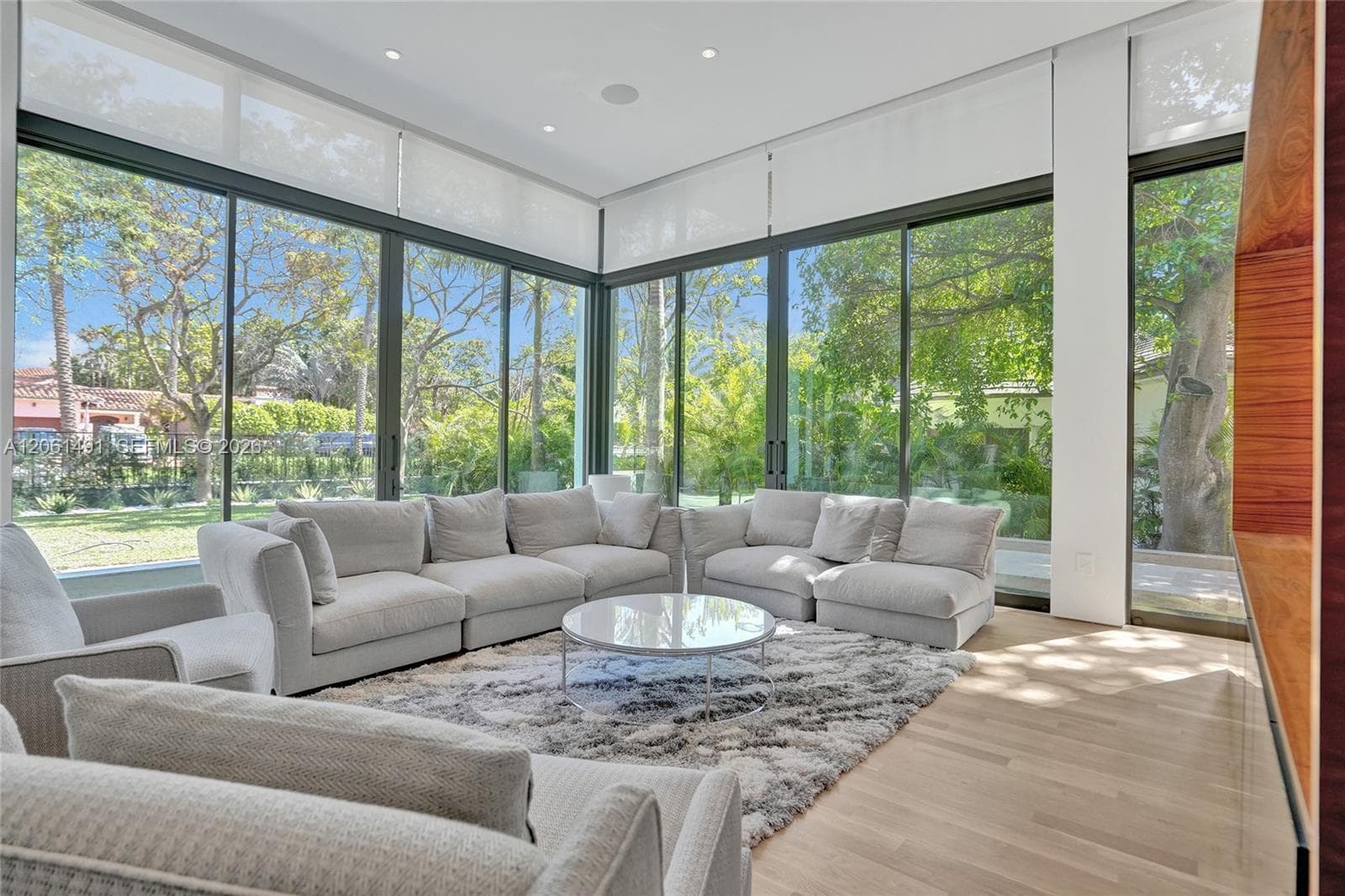 240 Ocean Blvd photo 51