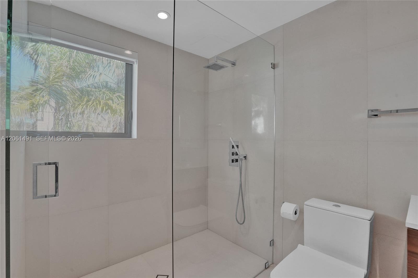 240 Ocean Blvd photo 106