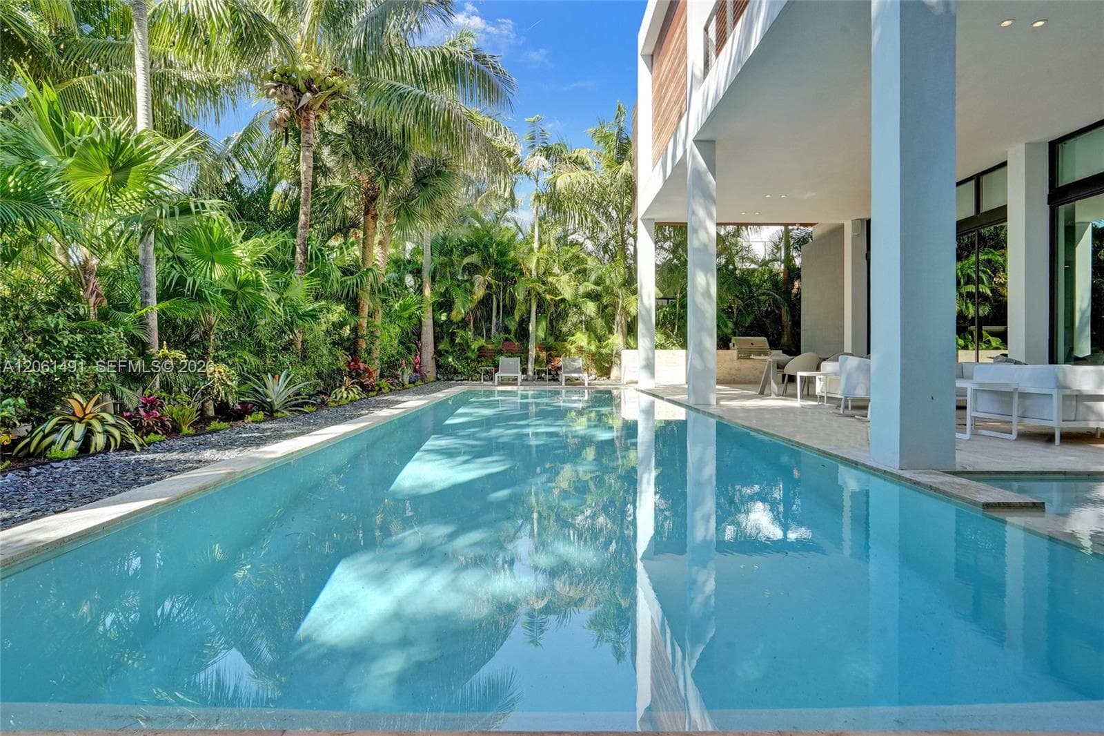 240 Ocean Blvd photo 19