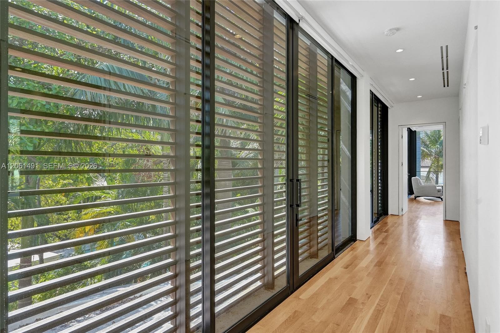 240 Ocean Blvd photo 85