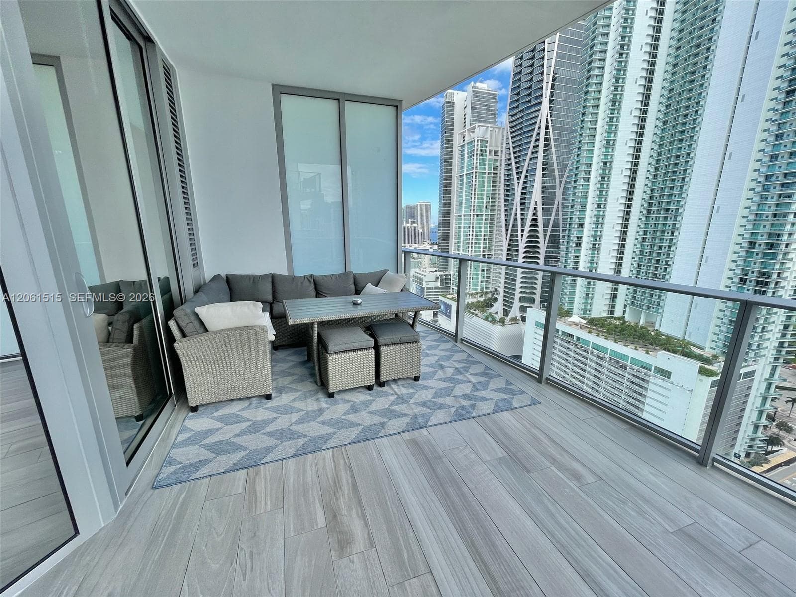 Paramount Miami Worldcenter · #2605 in Miami - Photo 6