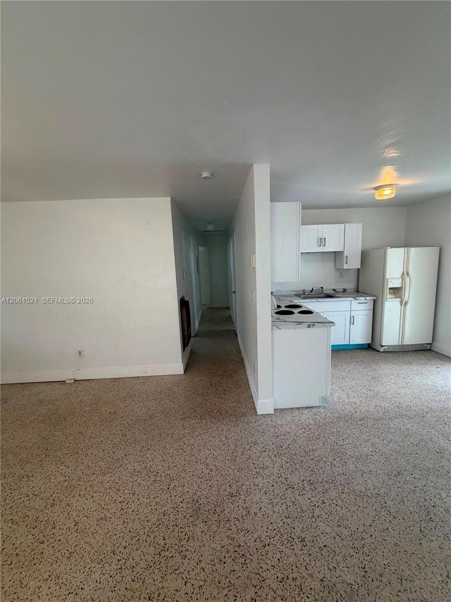 11530 SW 136th St photo 3