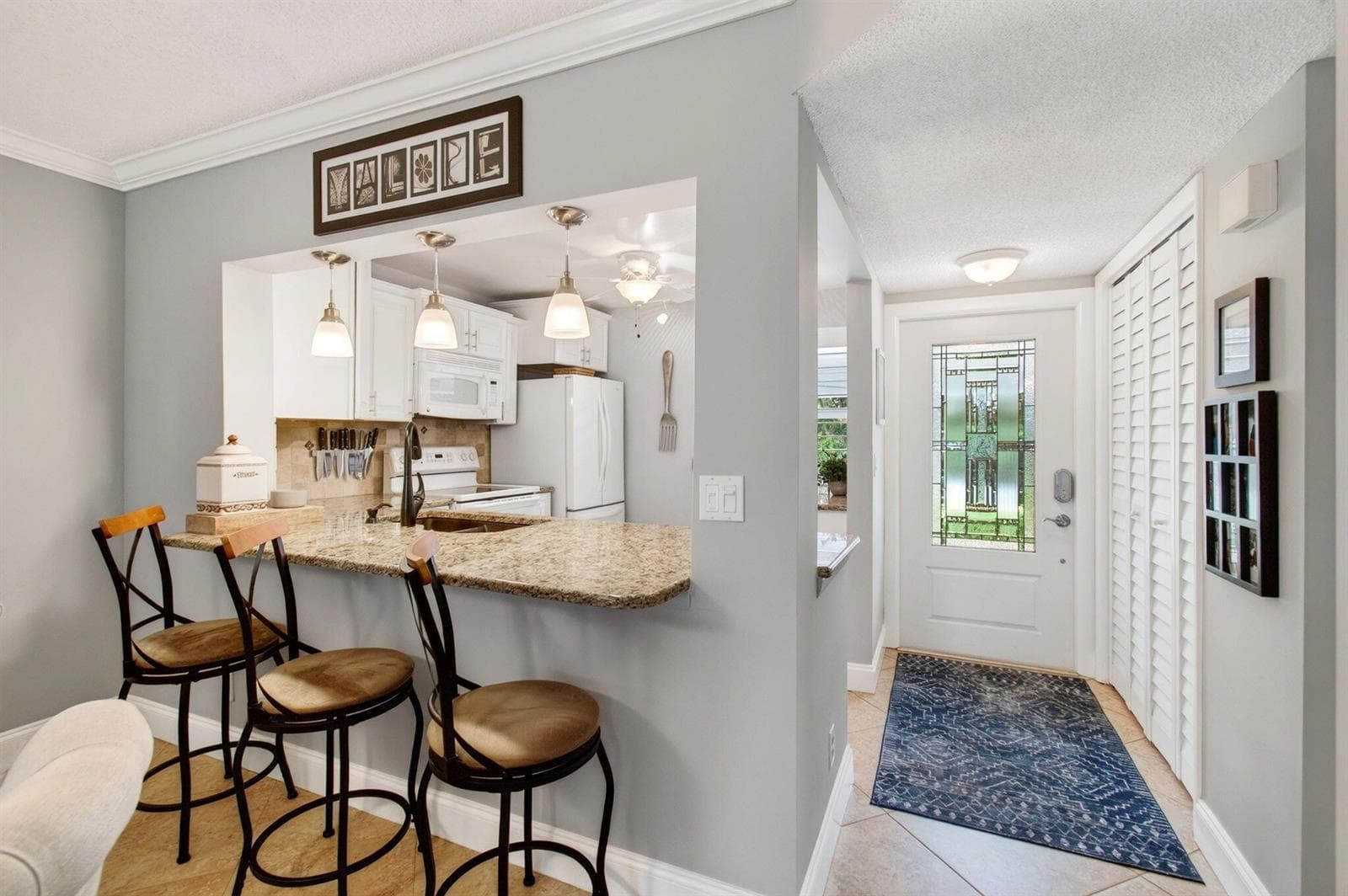 Kitchen Bar