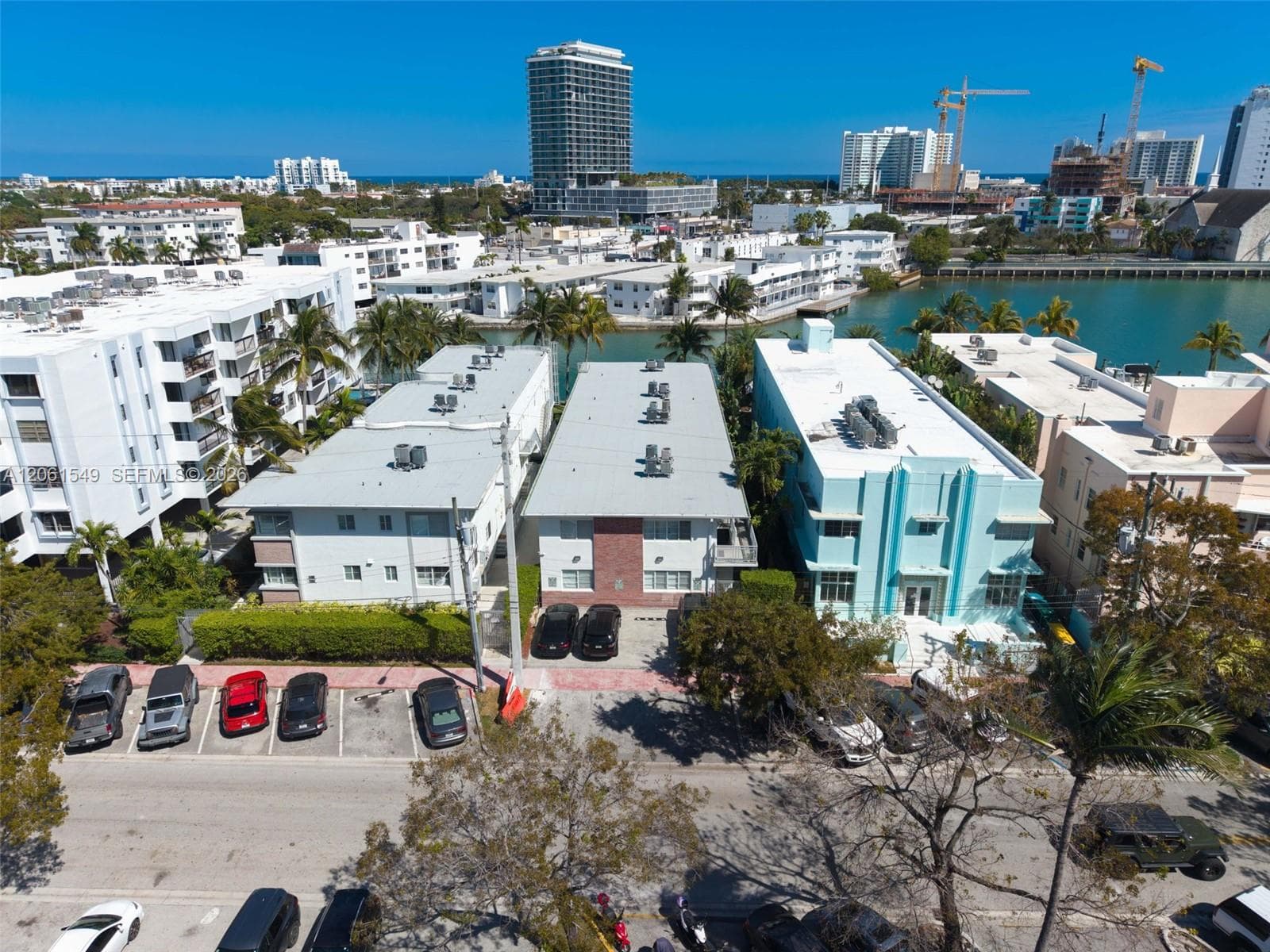 BAY COURT · #16 in Miami Beach - Photo 52