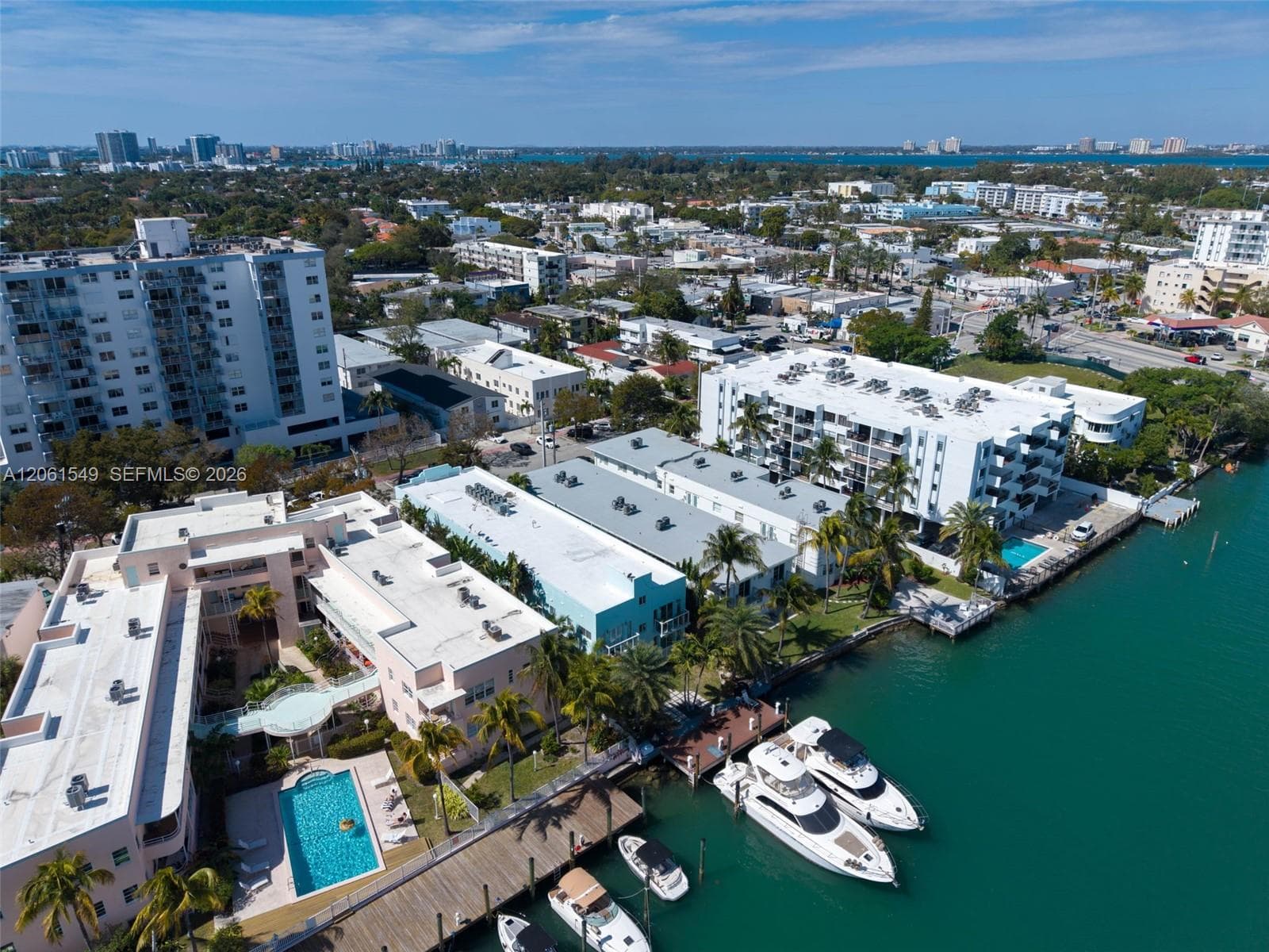 BAY COURT · #16 in Miami Beach - Photo 5