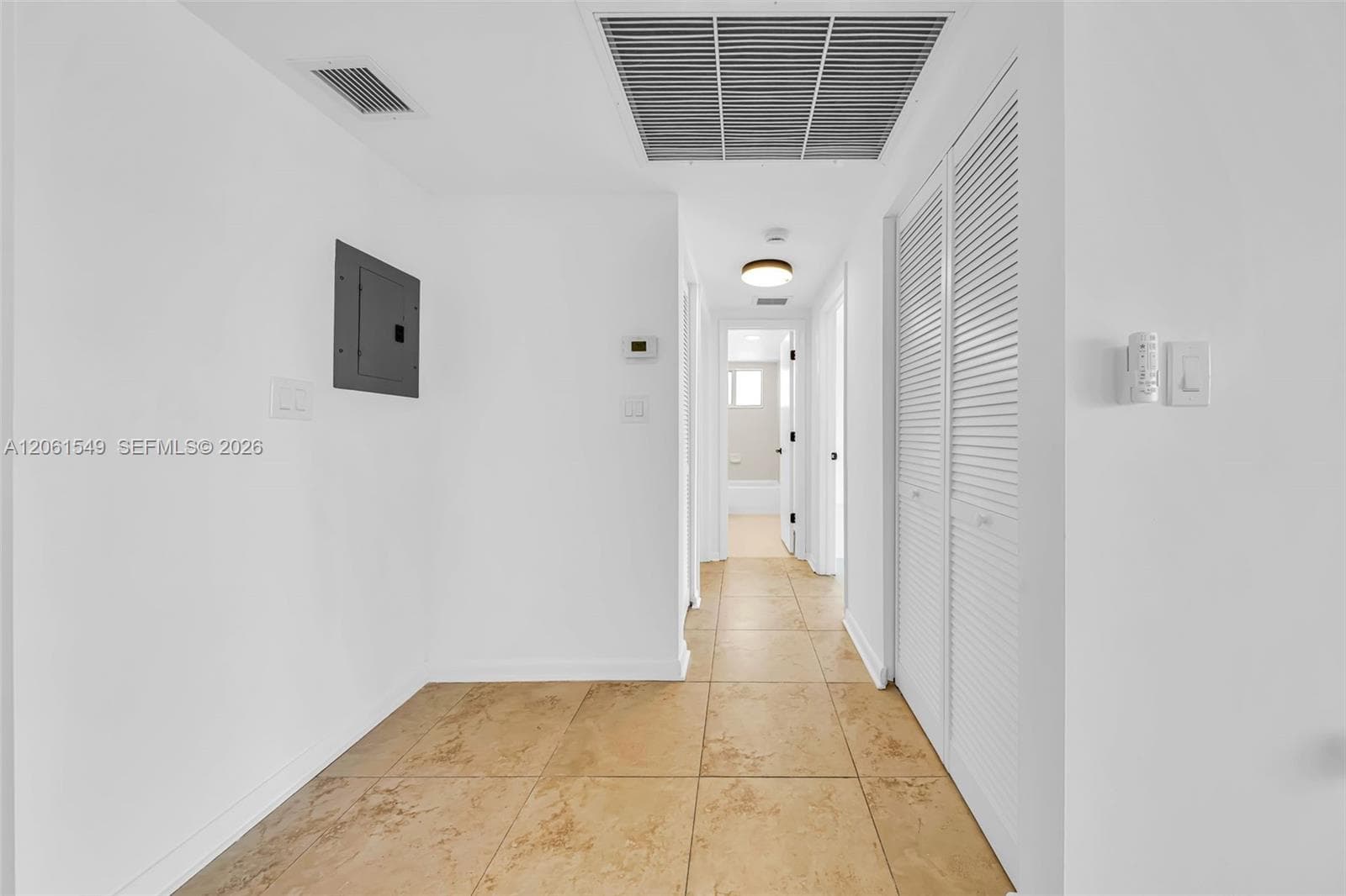 BAY COURT · #16 in Miami Beach - Photo 24