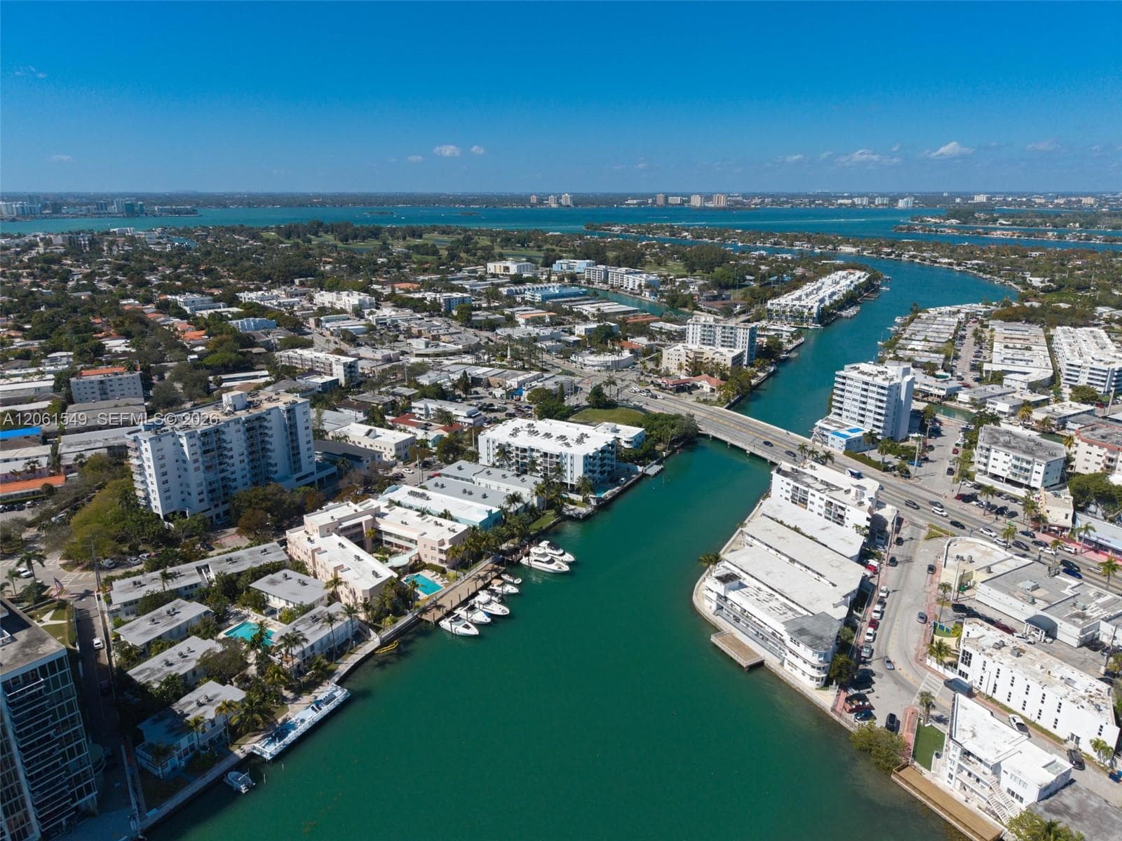 BAY COURT · #16 in Miami Beach - Photo 49