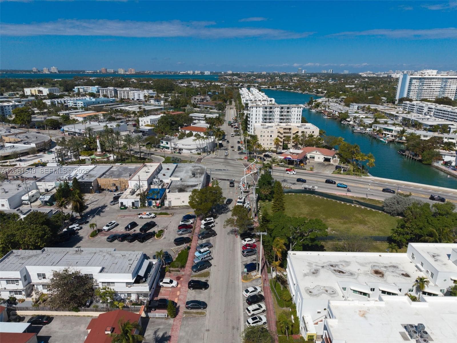 BAY COURT · #16 in Miami Beach - Photo 50