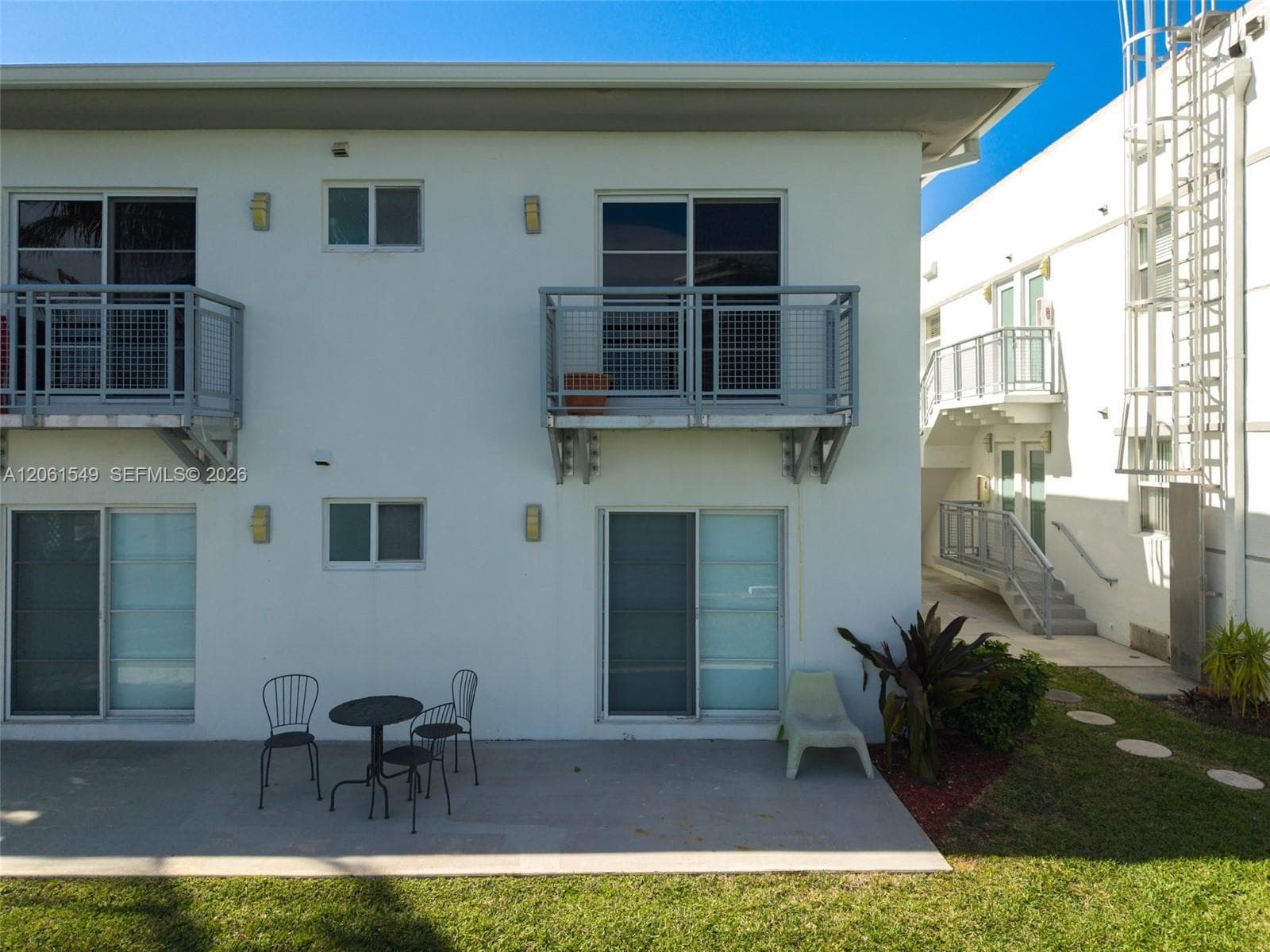 BAY COURT · #16 in Miami Beach - Photo 35