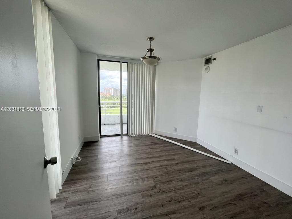 PARC CENTRAL EAST · #906 in Aventura - Photo 3