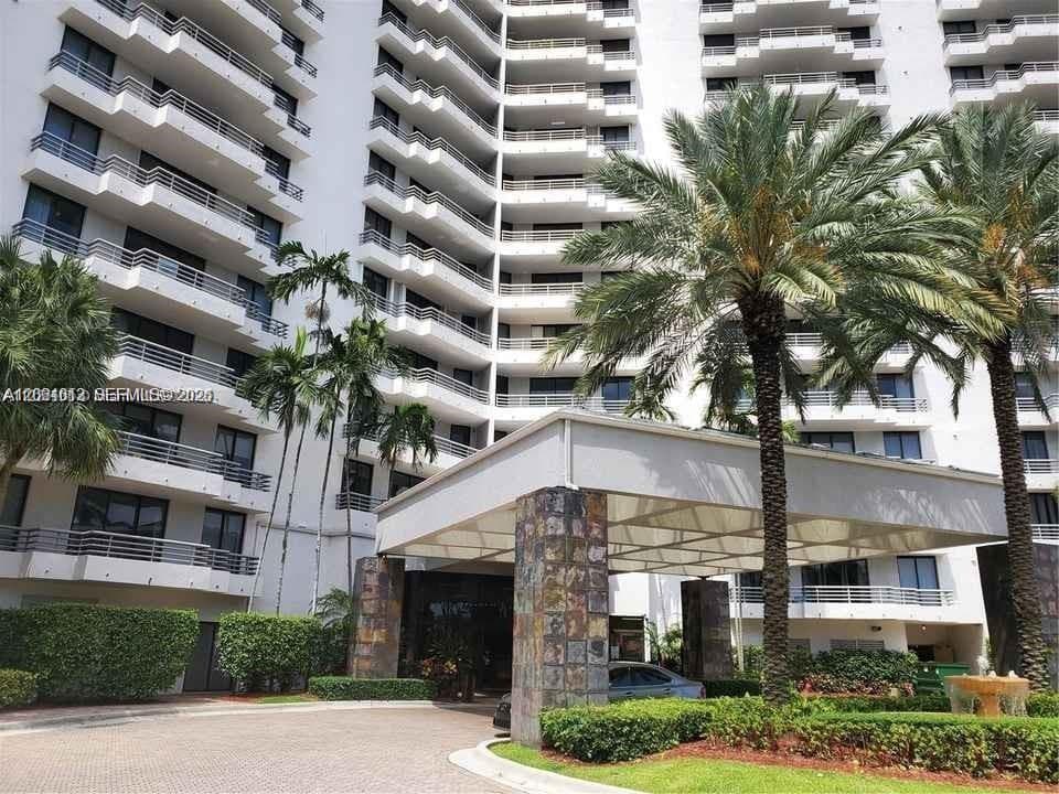 PARC CENTRAL EAST · #906 in Aventura - Photo 18