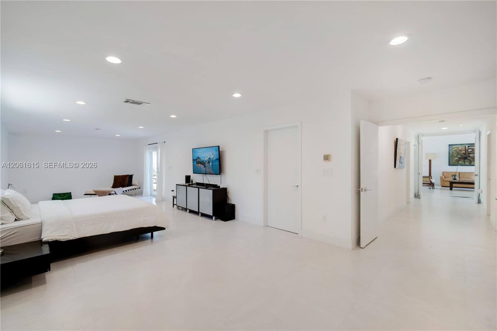 324 Caribbean Rd photo 10