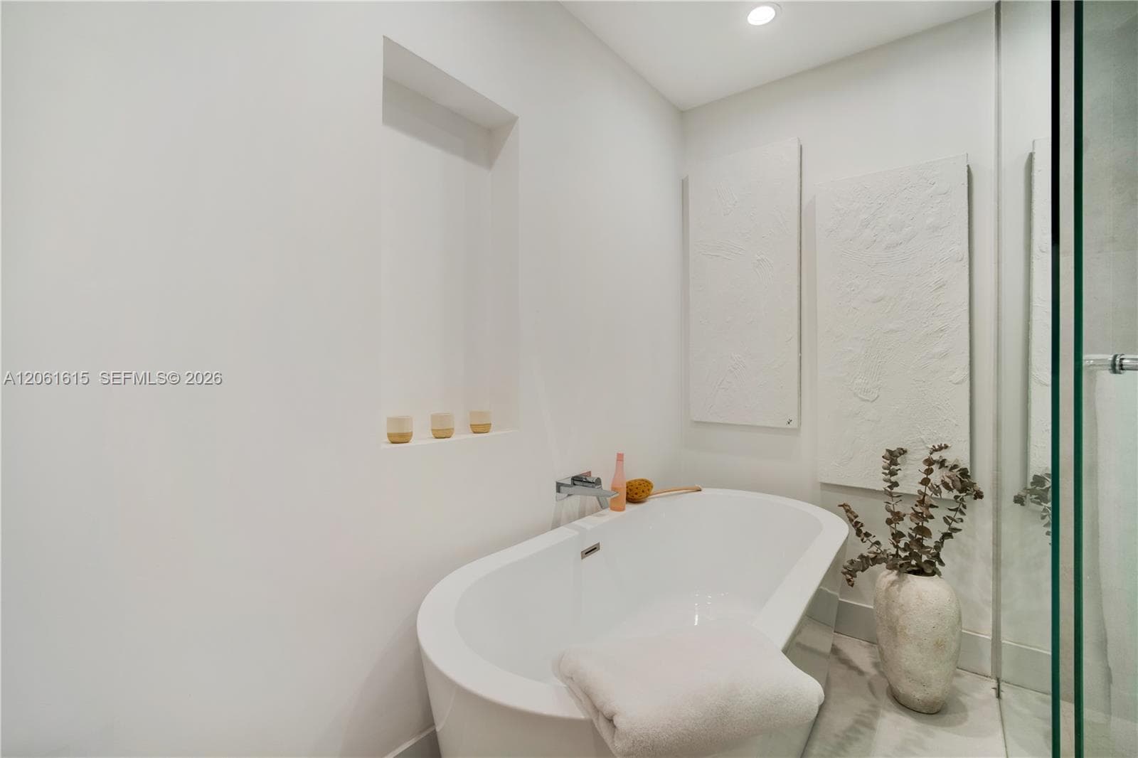 324 Caribbean Rd photo 18