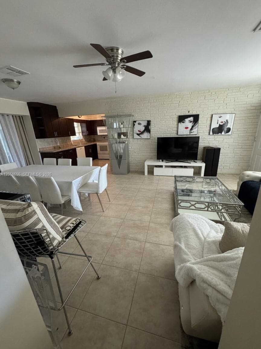 91 Fronton Blvd photo 11
