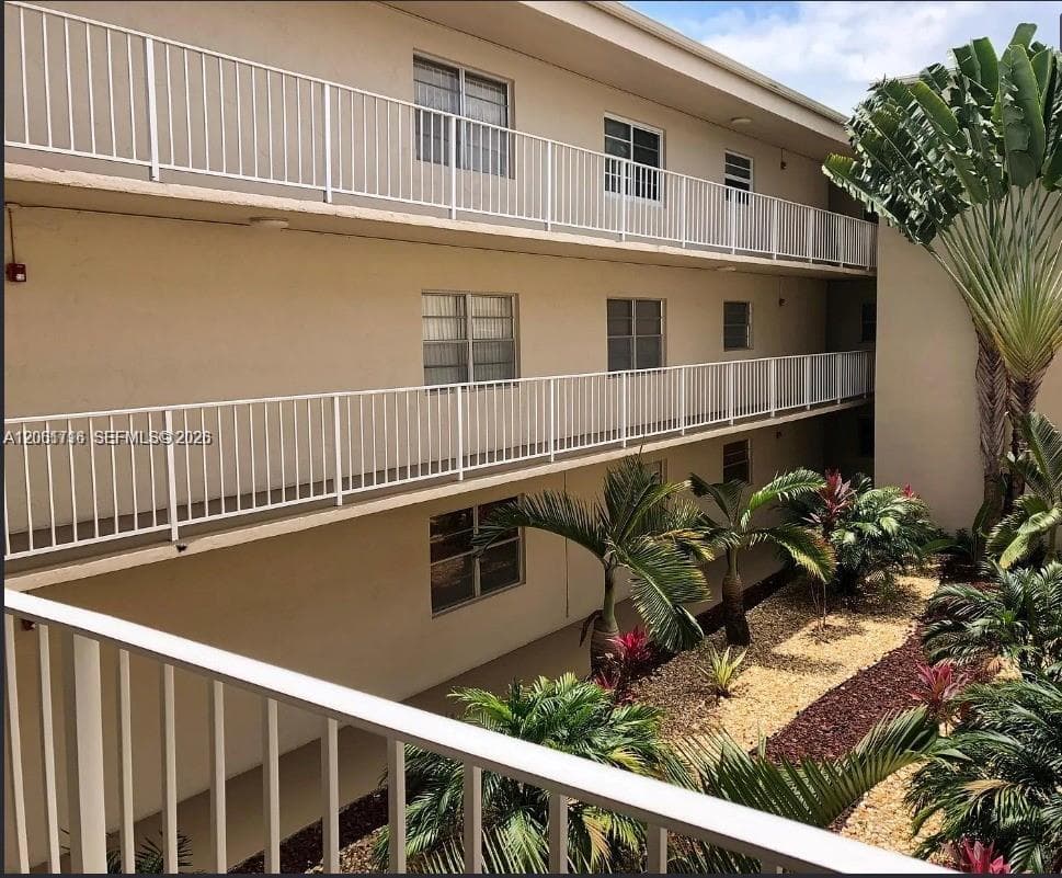 KINGS CREEK SO CONDO · #B-211 in Miami - Photo 1