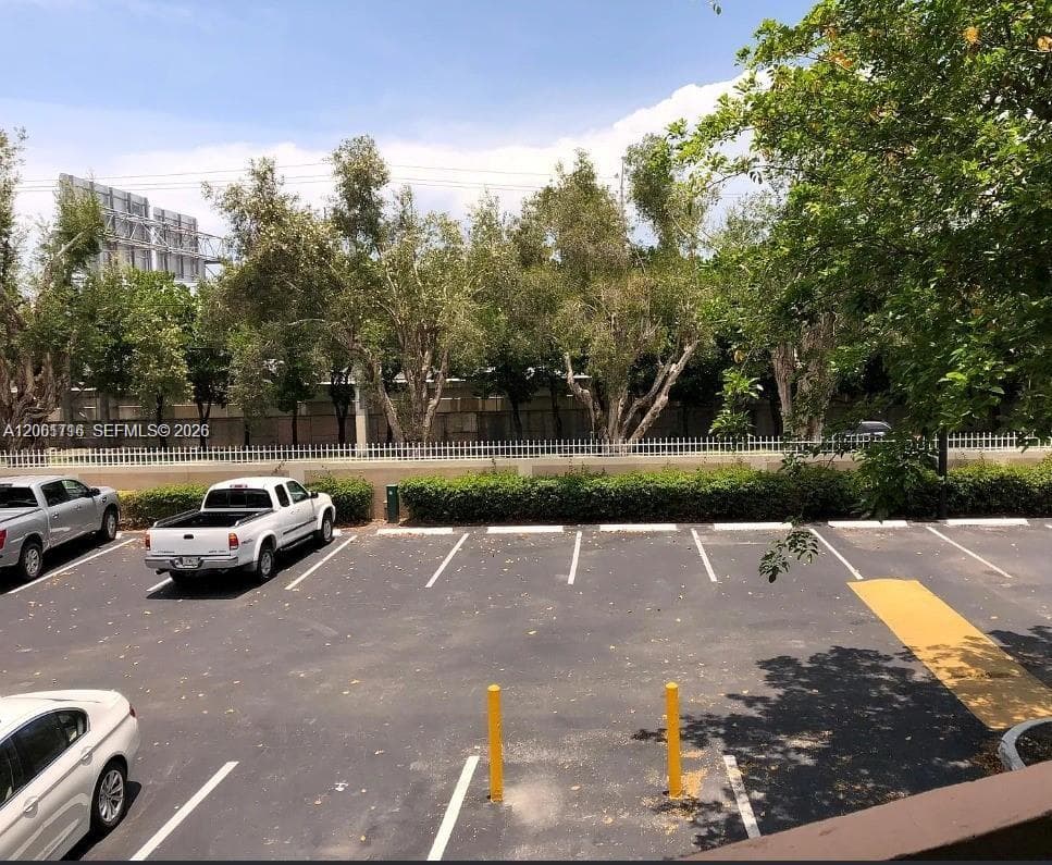 KINGS CREEK SO CONDO · #B-211 in Miami - Photo 18