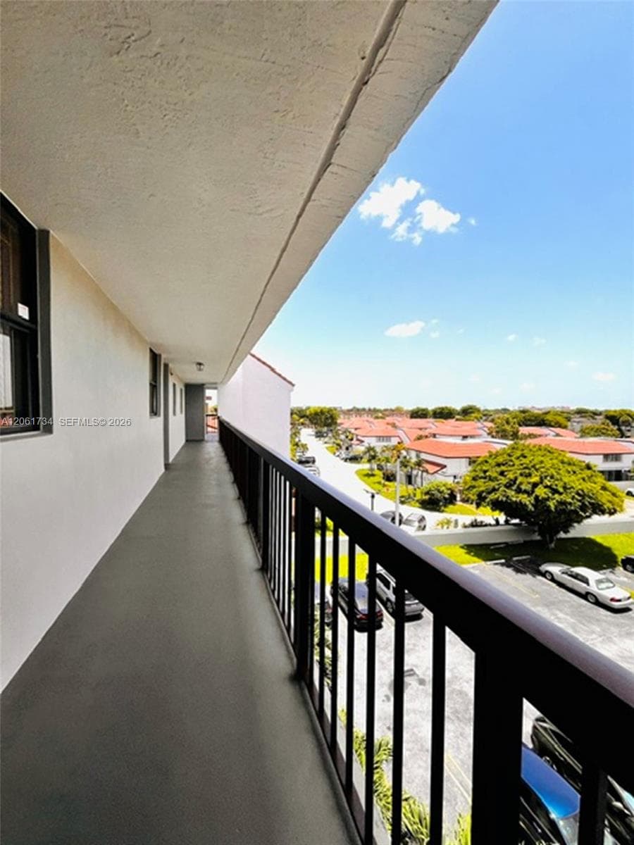 LAS BRISAS VILLAGE CONDO · #7-505 in Miami - Photo 3