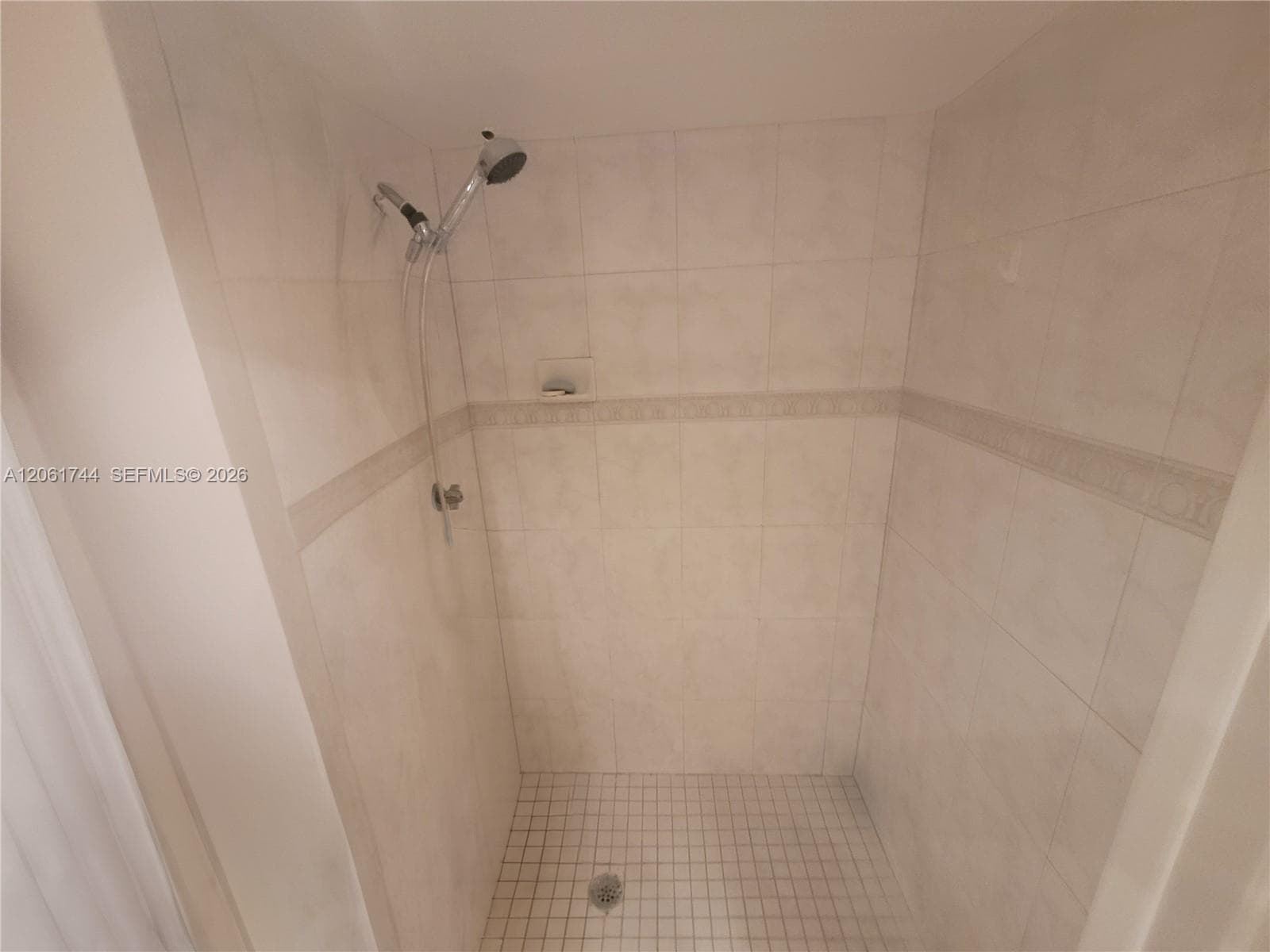 DEL PRADO · #801 in Aventura - Photo 16