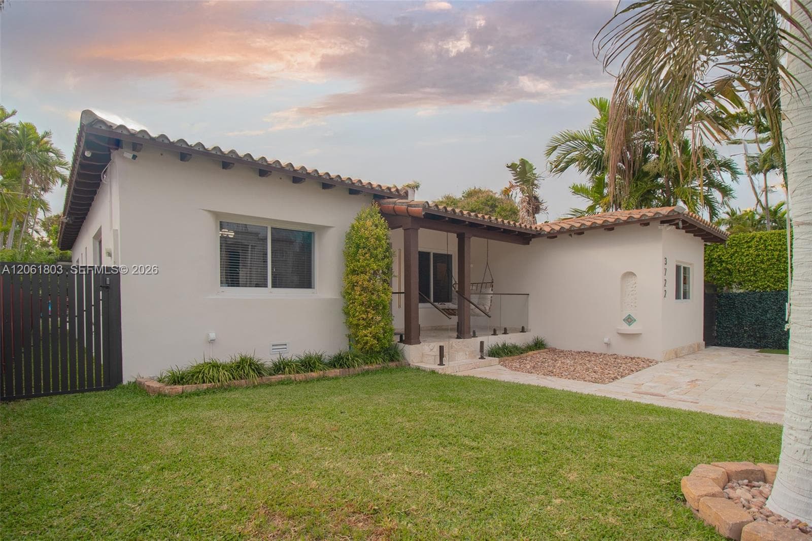 3722 Royal Palm Ave photo 5