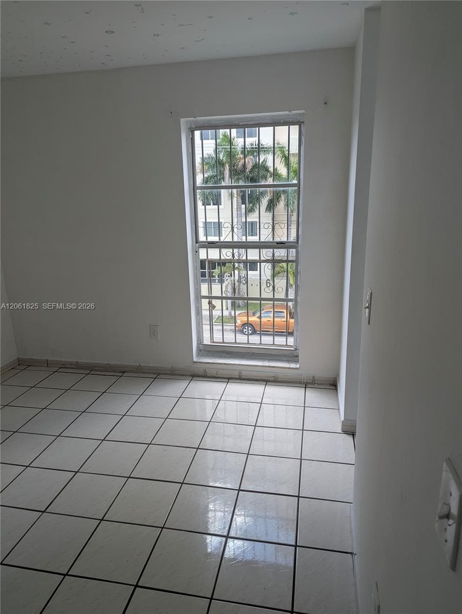 Miramar Terrace Condo · #411 in Miami - Photo 5