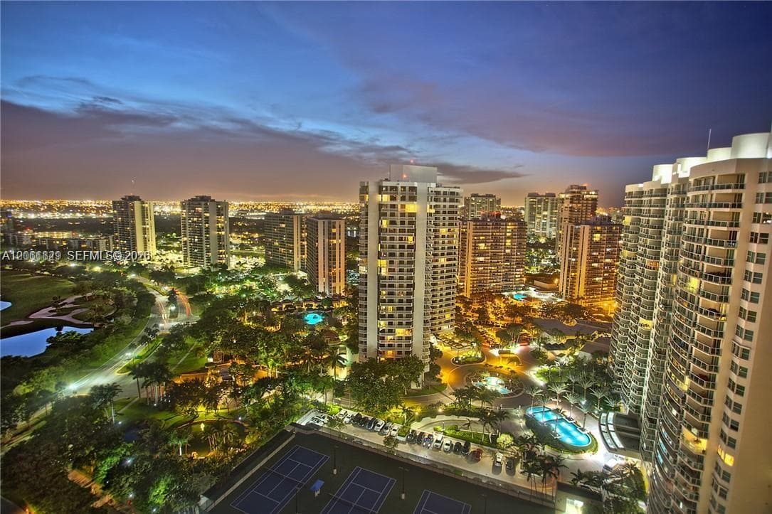 TERRACES NORTH TURNBERRY · #2703 in Aventura - Photo 2