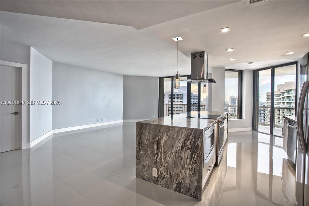 TERRACES NORTH TURNBERRY · #2703 in Aventura - Photo 3