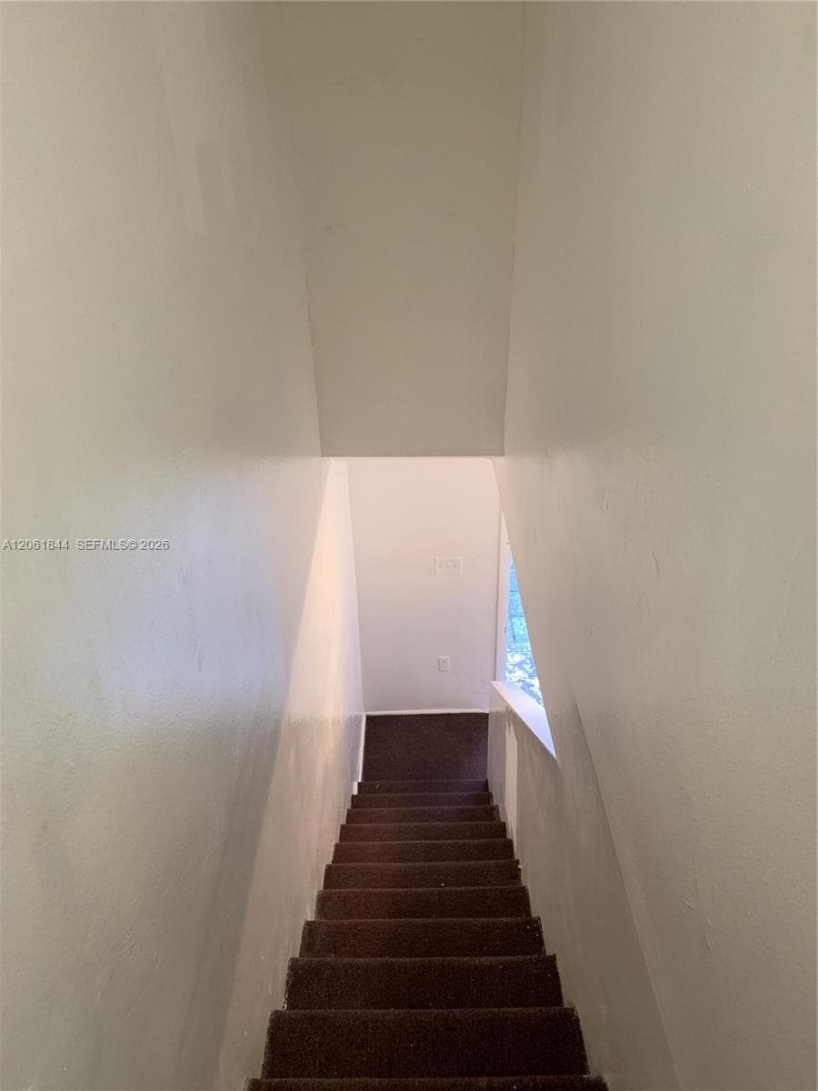 5453 NW 169th Ter photo 10