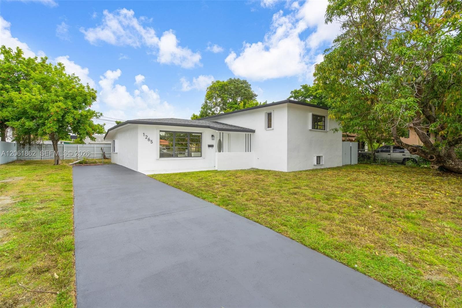 1265 NE 201st Ter photo 1