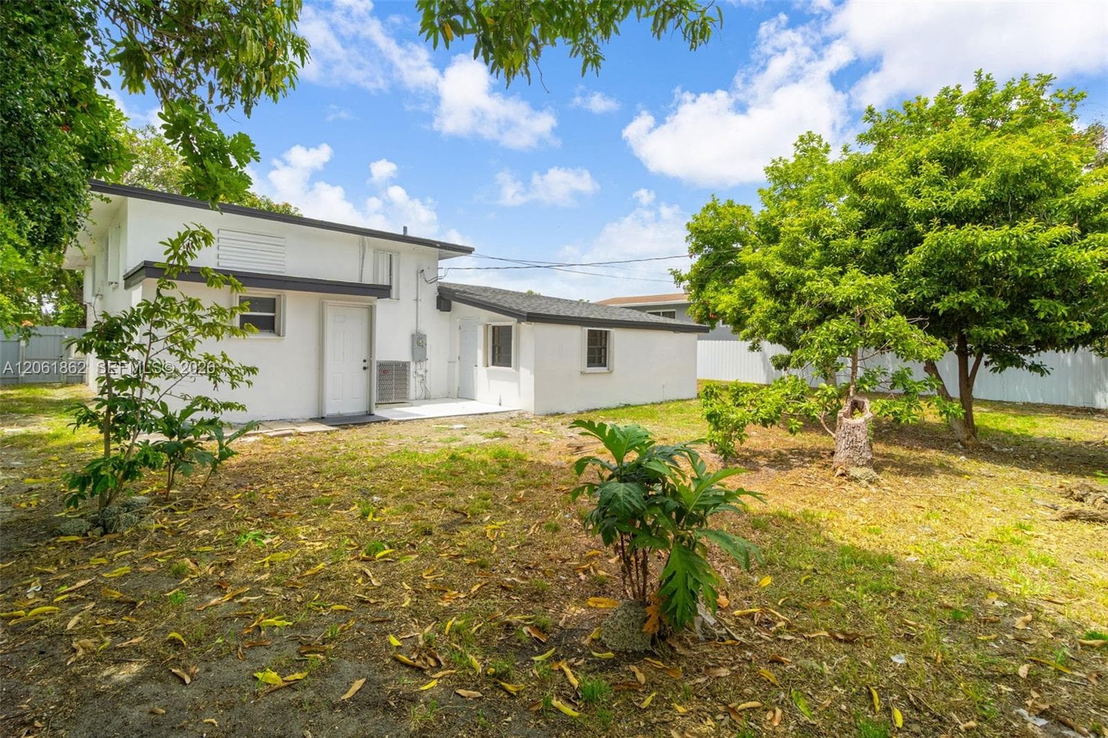 1265 NE 201st Ter photo 24