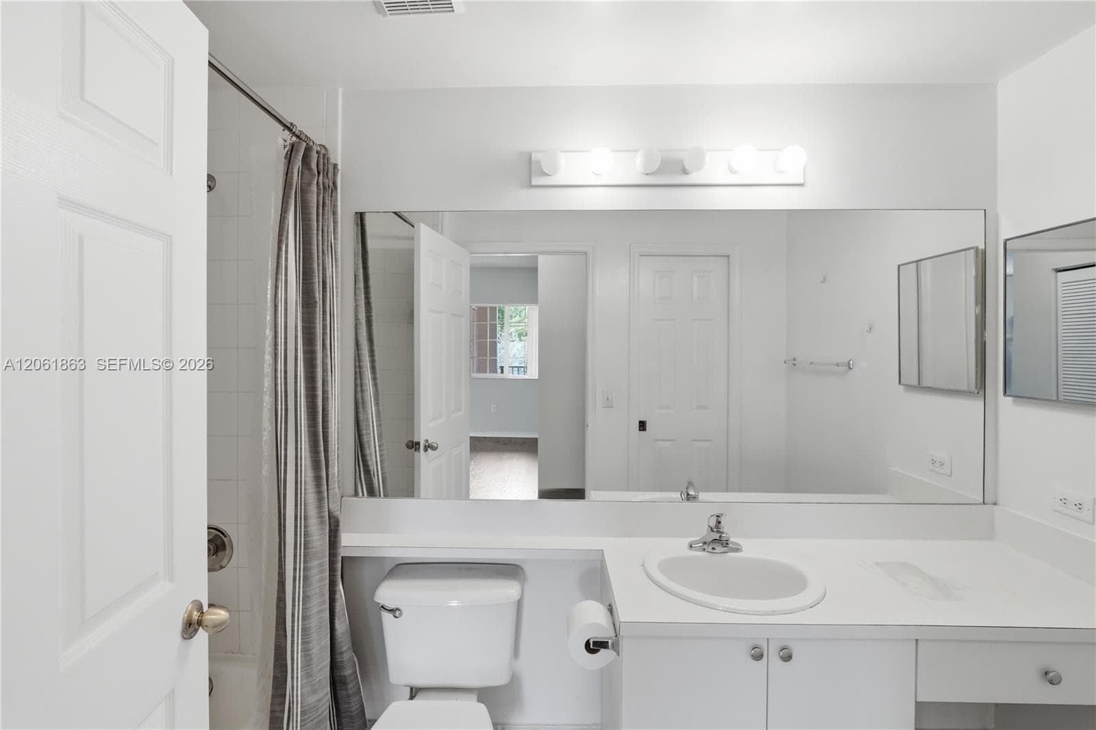Village East · #130 in Fort Lauderdale - Photo 33