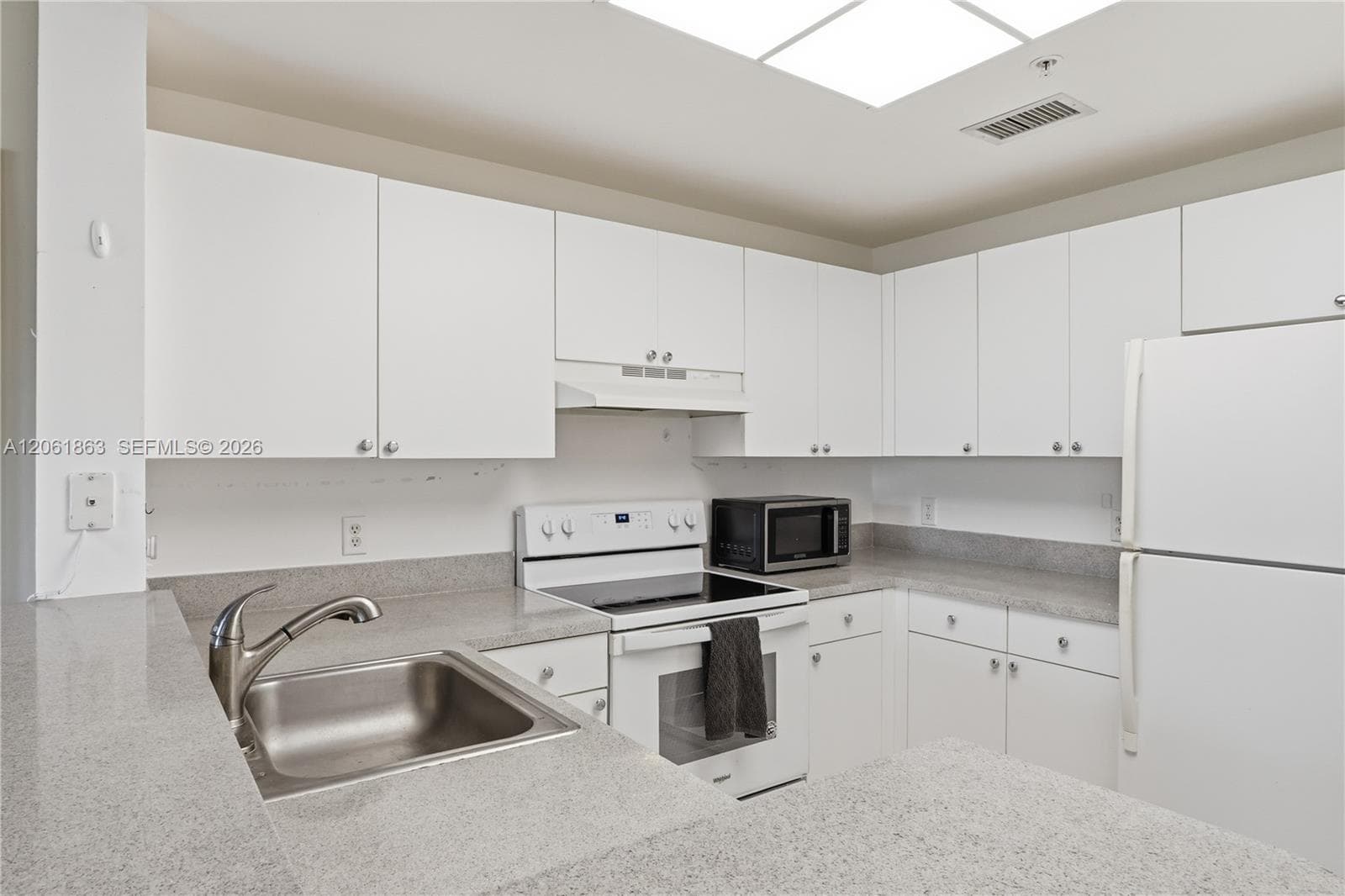 Village East · #130 in Fort Lauderdale - Photo 25