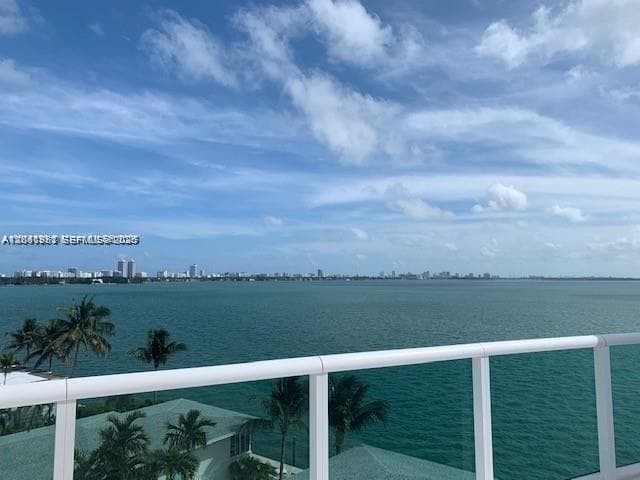 BAY VIEW LOFTS CONDO · #403 in Miami Beach - Photo 2