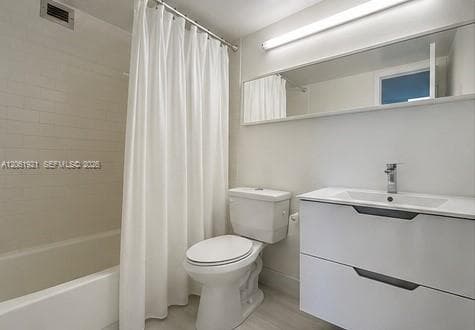 200 LESLIE CONDO · #1017 in Hallandale Beach - Photo 17